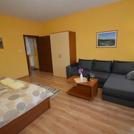 I. Apartament Bešeňová